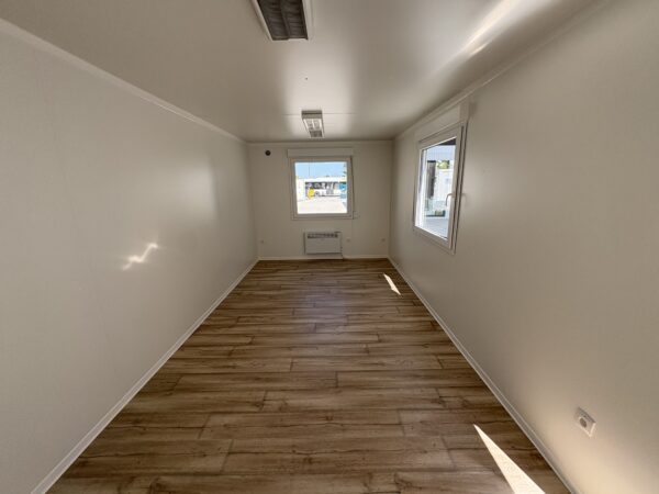 13 NEU Bürocontainer 6x3m – Premium Line